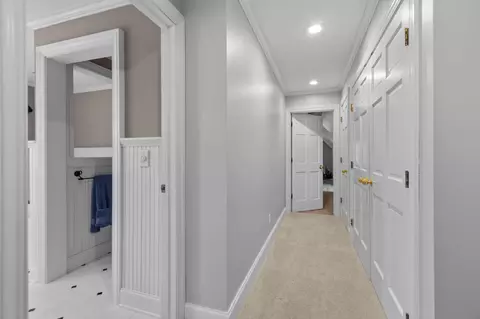Entry Way - 140 River Dr, Appleton, WI 54915 photo 4 of 6