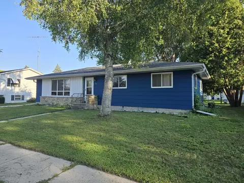 215 Center St, North Fond Du Lac, WI 54937