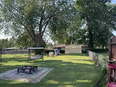 Exterior - 208 E Calumet St, Appleton, WI 54915 photo 4 of 4