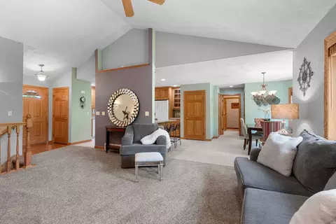 Entry Way - n9432 Logan Lane, Appleton, WI 54915 photo 6 of 6