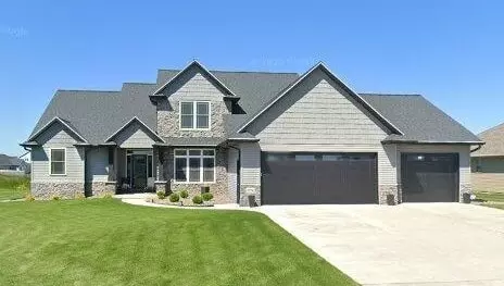 1774 Applewood Dr, De Pere, WI 54115