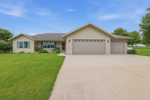 w8314 Hawkview Circle, Fond Du Lac, WI 54937