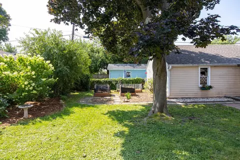 Exterior - 714 N Oneida St, Appleton, WI 54911 photo 3 of 10