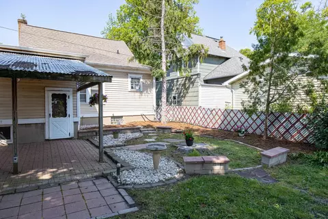 Exterior - 714 N Oneida St, Appleton, WI 54911 photo 6 of 10