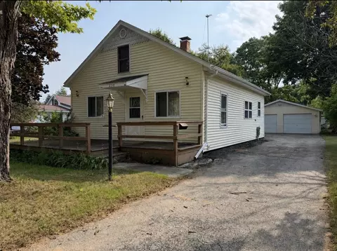 250 S Brown Ave, Peshtigo, WI 54157