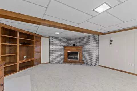 Living - 630 W Capitol Dr, Appleton, WI 54911 photo 4 of 4