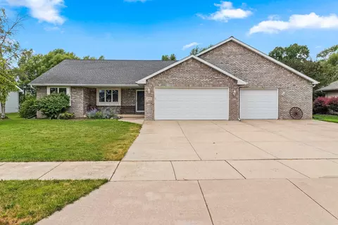 1901 Sherry Ln, Kaukauna, WI 54130