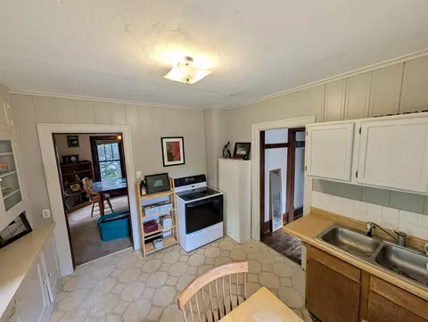 Kitchen - 516 E Maple St, Appleton, WI 54915 photo 1 of 5