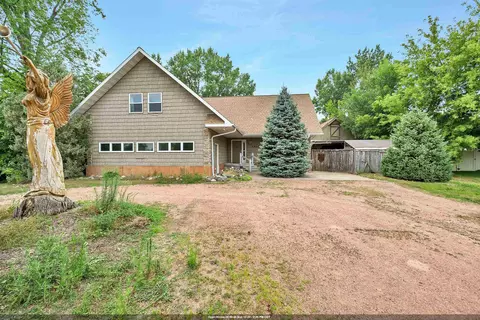 2620 Bellevue St, Green Bay, WI 54311