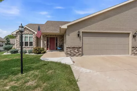 1373 Candlelight Ln, Fond Du Lac, WI 54937