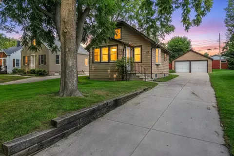 317 Lau St, Green Bay, WI 54302