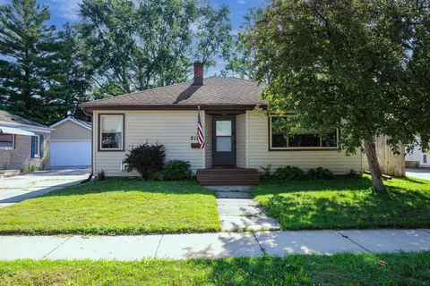 Exterior - 2112 N Superior St, Appleton, WI 54911 photo 1 of 4