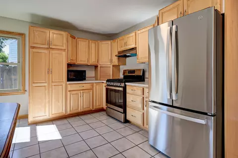 Kitchen - 2112 N Superior St, Appleton, WI 54911 photo 2 of 3