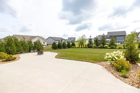 Exterior - n9270 Laura St, Appleton, WI 54915 photo 2 of 7
