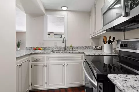 Kitchen - 4545 W Pine St, Appleton, WI 54914 photo 2 of 4