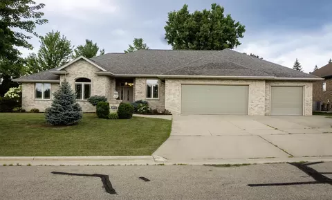 3415 Schubert Pl, Green Bay, WI 54311