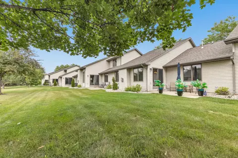 Exterior - 810 E River Dr #E, De Pere, WI 54115 photo 3 of 5