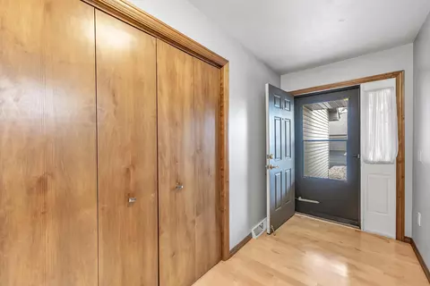Entry Way - 810 E River Dr #E, De Pere, WI 54115 photo 1 of 1