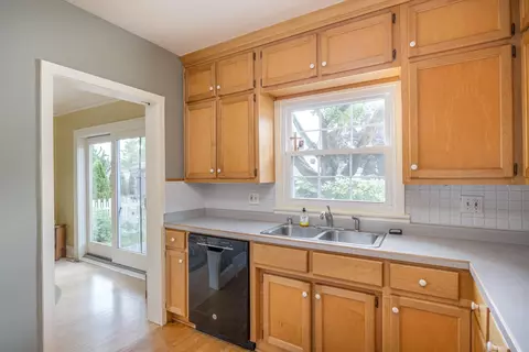 Kitchen - 733 S Mueller St, Appleton, WI 54914 photo 2 of 3