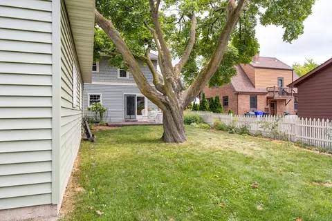 Exterior - 733 S Mueller St, Appleton, WI 54914 photo 4 of 6