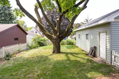 Exterior - 733 S Mueller St, Appleton, WI 54914 photo 6 of 6