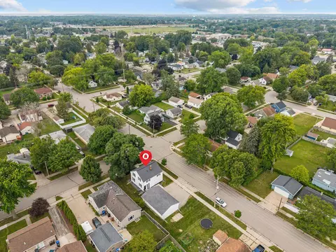 View/Area - 402 E Harding Dr, Appleton, WI 54915 photo 4 of 6