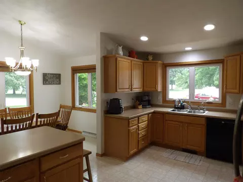 Kitchen - 209 Windfield Ct, Wrightstown, WI 54180 photo 3 of 4