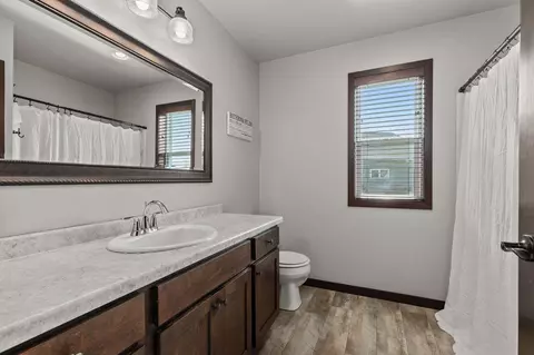 Bath - 2818 W Hidden Pine Dr, Appleton, WI 54913 photo 3 of 4