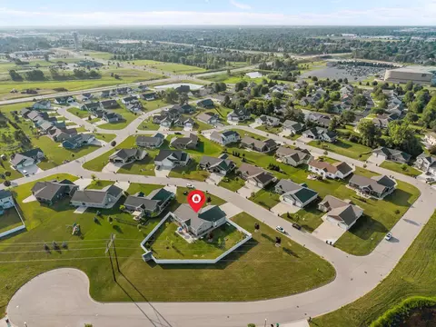 View/Area - 2818 W Hidden Pine Dr, Appleton, WI 54913 photo 4 of 4