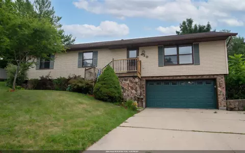 420 Donald St, Mayville, WI 53050
