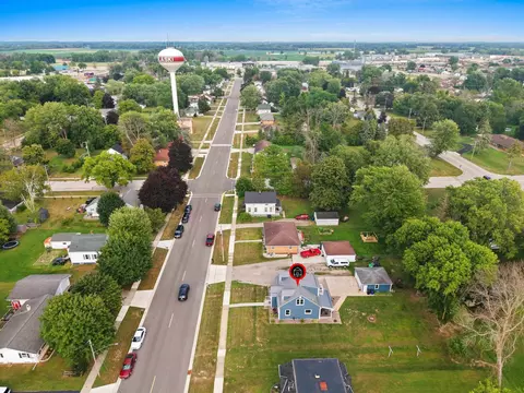 View/Area - 172 Williams St, Pulaski, WI 54162 photo 3 of 9
