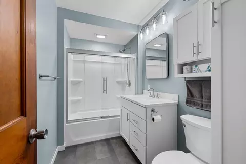 Bath - 172 Williams St, Pulaski, WI 54162 photo 1 of 3