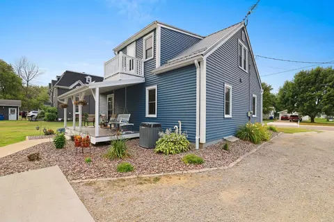 Exterior - 172 Williams St, Pulaski, WI 54162 photo 10 of 21