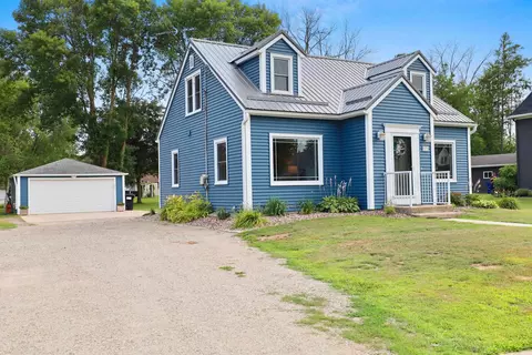 Exterior - 172 Williams St, Pulaski, WI 54162 photo 8 of 21