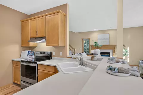 Kitchen - 4718 W Chicory Ln, Appleton, WI 54914 photo 4 of 5