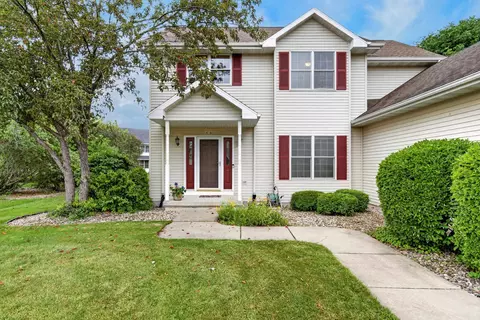 Exterior - 4718 W Chicory Ln, Appleton, WI 54914 photo 9 of 18