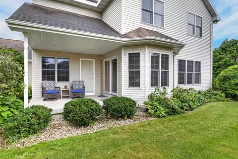 Exterior - 4718 W Chicory Ln, Appleton, WI 54914 photo 15 of 18