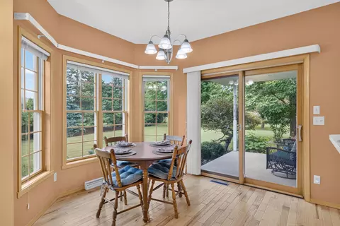 Dining - 4718 W Chicory Ln, Appleton, WI 54914 photo 2 of 2