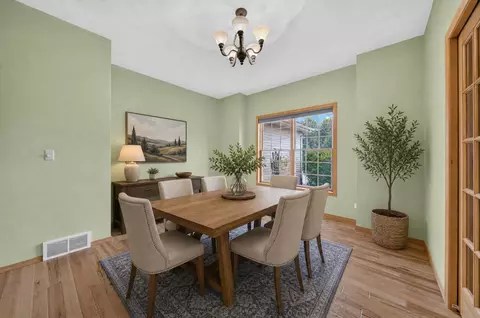 Dining - 4718 W Chicory Ln, Appleton, WI 54914 photo 1 of 2
