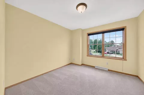 Bedroom - 4718 W Chicory Ln, Appleton, WI 54914 photo 5 of 12