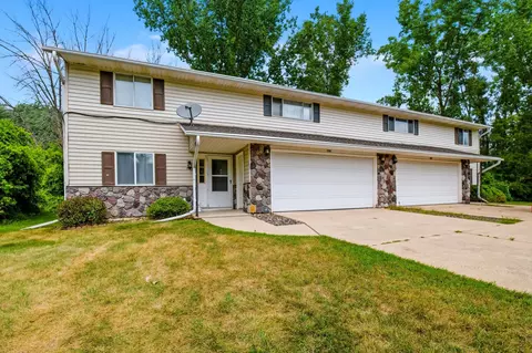 2380 Riverview Dr, Green Bay, WI 54313