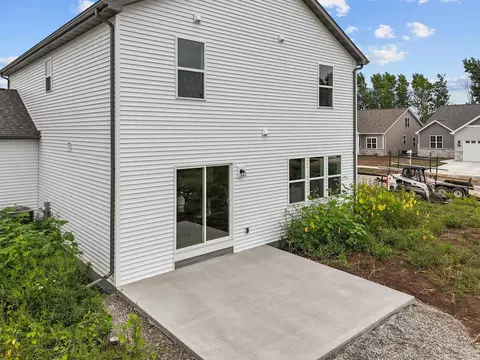 Exterior - 3600 E Golden Gate Dr, Appleton, WI 54913 photo 3 of 4