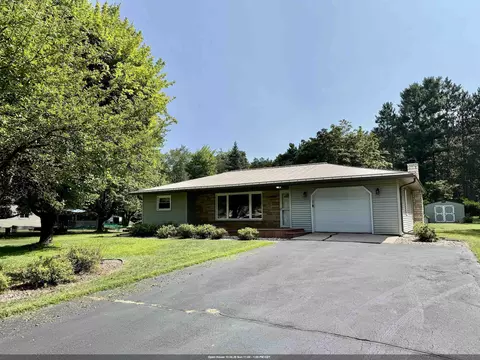 n7734 County Road J, Iola, WI 54945