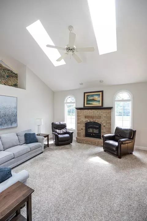 Living - n4326 Red Leaf Drive, Appleton, WI 54913 photo 2 of 3