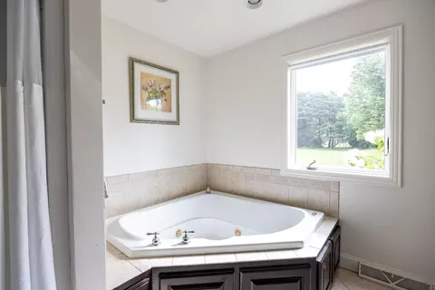 Bath - n4326 Red Leaf Drive, Appleton, WI 54913 photo 1 of 6