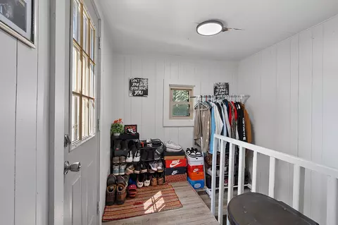 Entry Way - 1519 N Wayne St, Appleton, WI 54911 photo 1 of 1