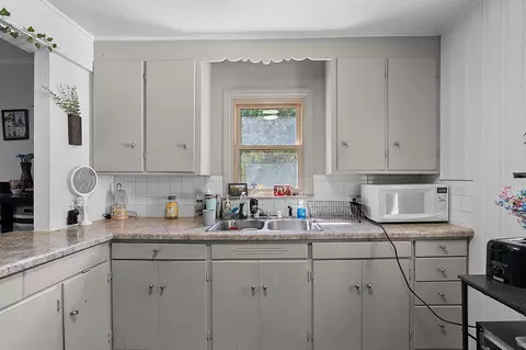 Kitchen - 1519 N Wayne St, Appleton, WI 54911 photo 2 of 3