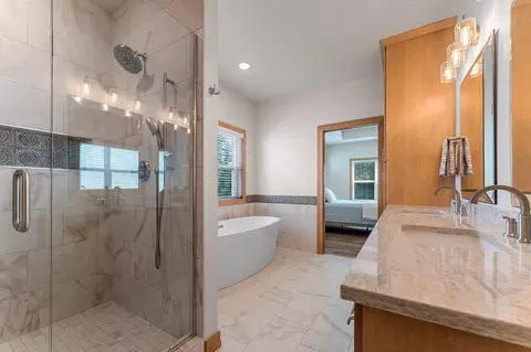 Bath - 4049 Brussels Way, Howard, WI 54313 photo 3 of 10