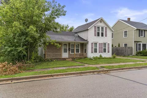 413 Green St, Neenah, WI 54956
