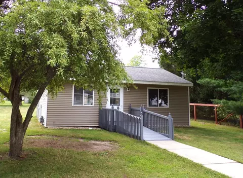 422 High St, Wild Rose, WI 54984